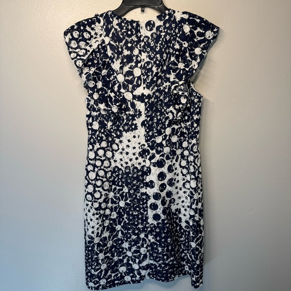 TRINA TURK Navy White/Blue Lace Flutter Sleeve Zipper Back Lined Dress Size 4 - Picture 4 of 5